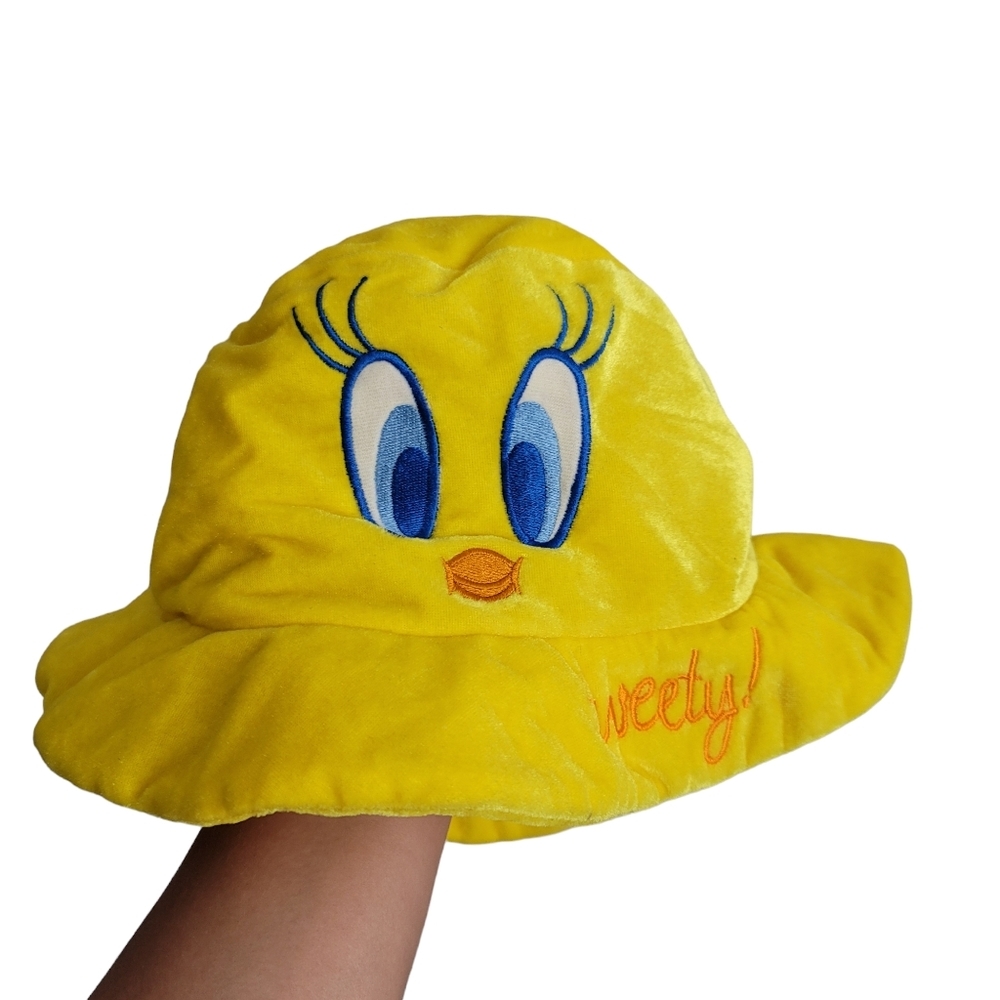 Six Flags Tweety Bird Velour Yellow Bucket Hat Adjustable